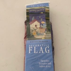 NWT Bird house and nest flag.